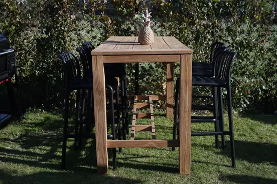 Bartafel Colombo teak 180x80H105 cm sfeer, Vita, tuinmeubels.nl