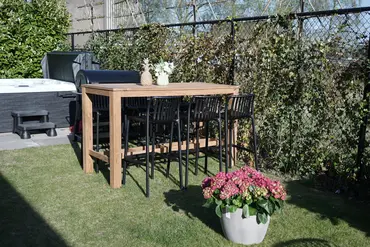 Bartafel Colombo teak 180x80H105 cm sfeer, Vita, tuinmeubels.nl