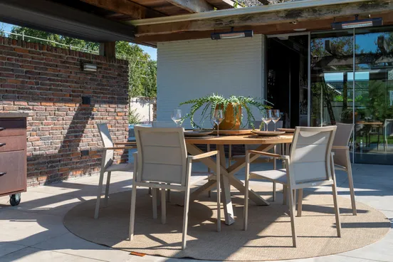 Cortina stacking chair latte sfeer, 4 Seasons Outdoor, tuinmeubels.nl