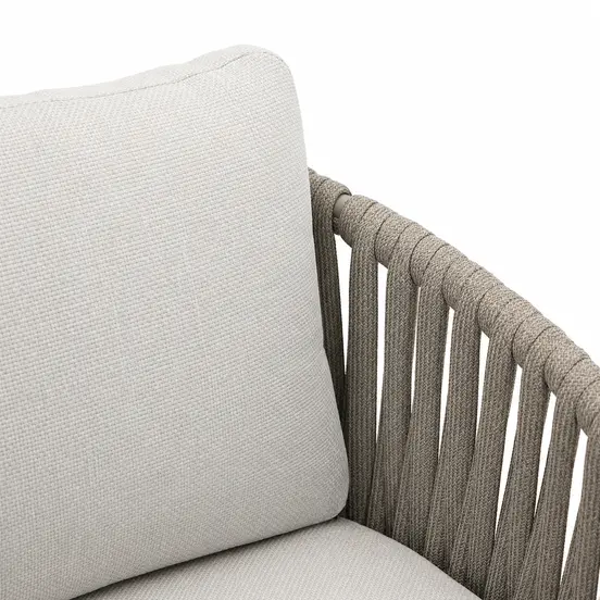 Edison tafel Ø122 cm taupe/teak met 4 Teromos dining stoelen detail 1, Garden Impressions, tuinmeubels.nl