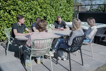Edison tafel 220x115xH75 cm taupeteak sfeer, Garden Impressions, tuinmeubels.nl