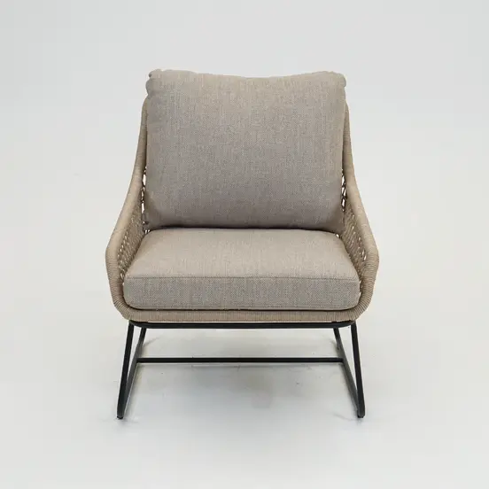 Emilia lounge stoel bruin voorkant, Vita tuinmeubelen, Tuinmeubels.nl