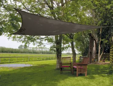 Eurotrail Sun Shade 3 hoek, in handige draagtas Eurotrail www.tuinmeubels.nl