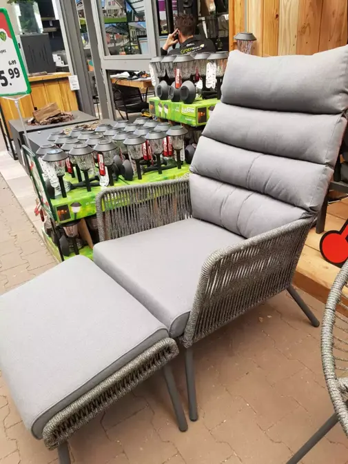 Loungestoel Faros suns grijs www.tuinmeubels.nl