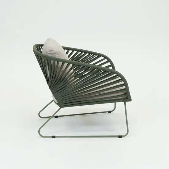 Loungestoel izumi groen zijkant, Lesli Living, tuinmeubels.nl