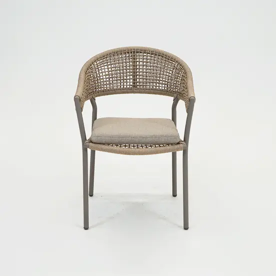 Marina stapelstoel bruin voorkant, Vita tuinmeubelen, Tuinmeubels.nl