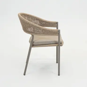 Marina stapelstoel bruin zijkant, Vita tuinmeubelen, Tuinmeubels.nl