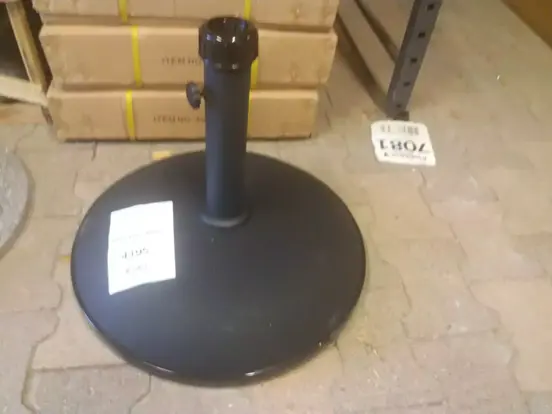 Parasolvoet 30 kg zwart rond www.tuinmeubels.nl