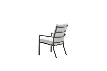 Sergio dining fauteuil Desert Sand schuin, Garden Impressions, tuinmeubels.nl