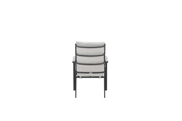 Sergio dining fauteuil Desert Sand achter, Garden Impressions, tuinmeubels.nl