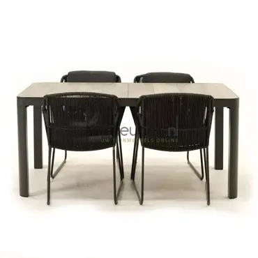 Tuinset Accor antra met Castilla Negro 160cm tafel www.tuinmeubels.nl