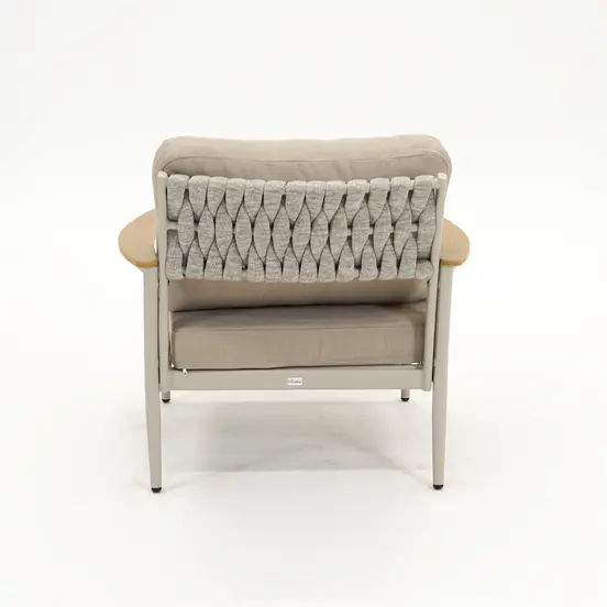 Tuinset Manon creme achter stoel, Vita, Tuinmeubels.nl