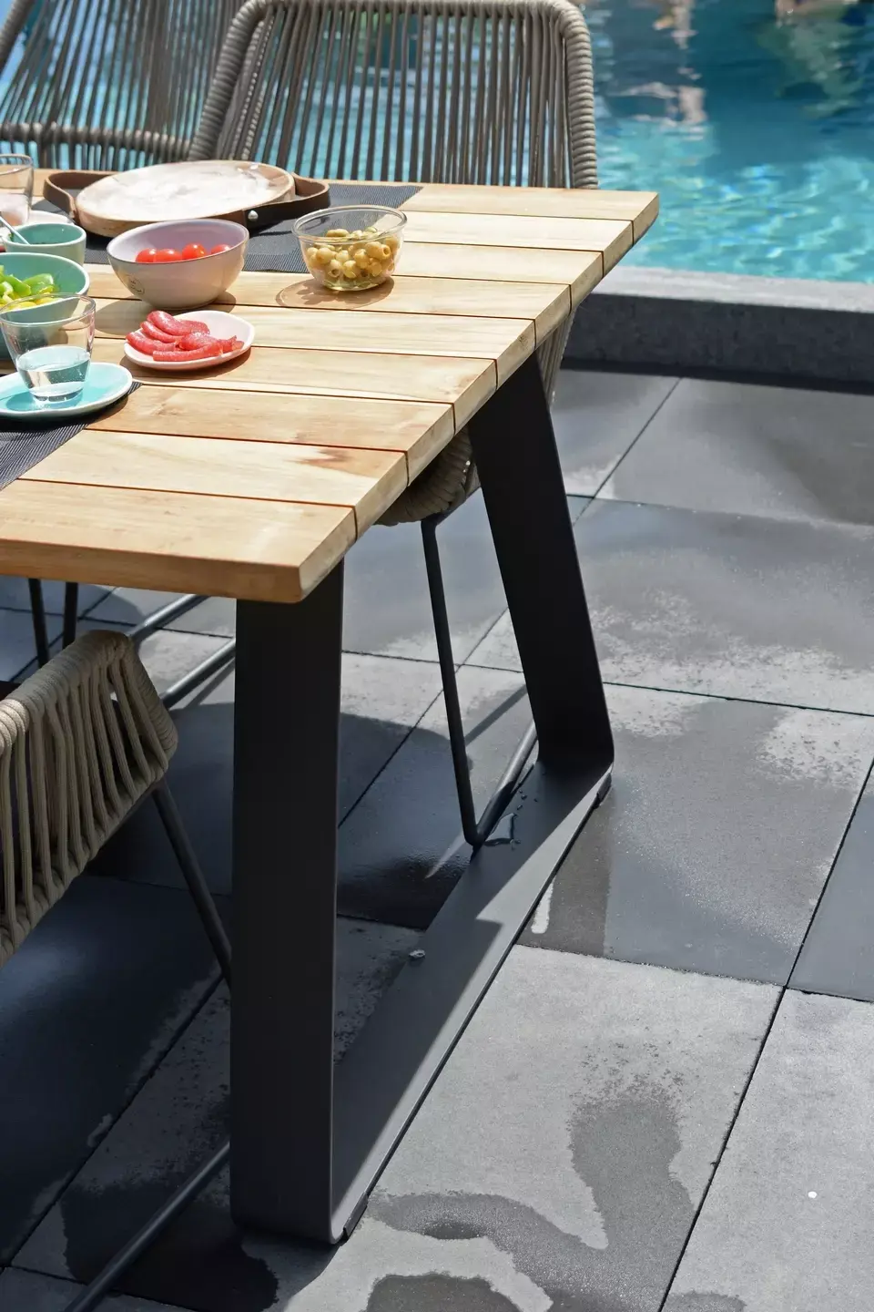 bestellen chocola vrede Tuintafel Basso teak 300 x 100 cm van 4 Seasons Outdoor - Tuinmeubels.nl