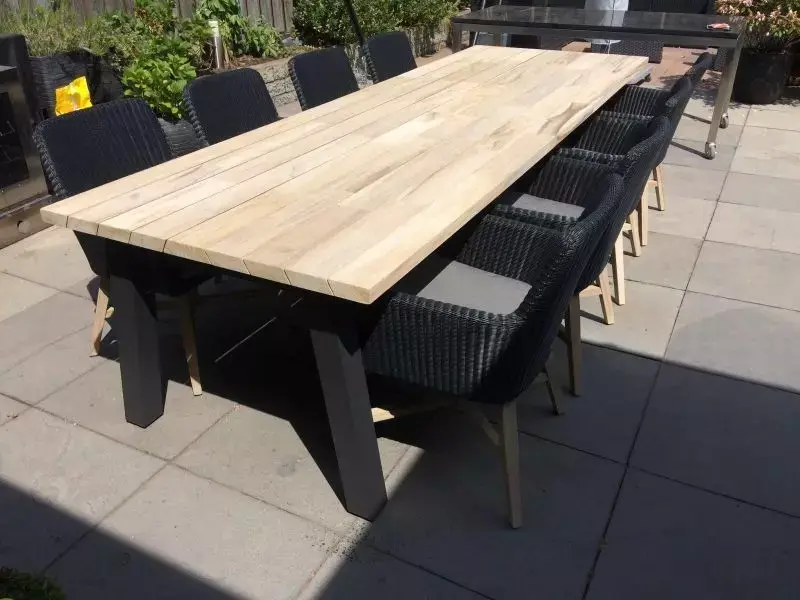 Tuintafel Derby teak x 100 met aluminium poten 4 Seasons Outdoor - Tuinmeubels.nl