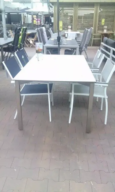 Tuintafel Extreme Wit/RVS www.tuinmeubels.nl
