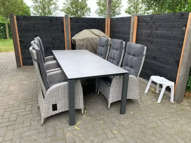 Goa HPL 220 x 95 cm van 4 Seasons - Tuinmeubels.nl