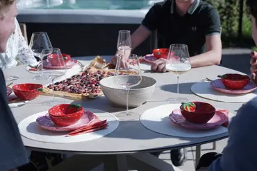 Tuintafel Rotonda 150 cm sfeer, Vita, tuinmeubels.nl